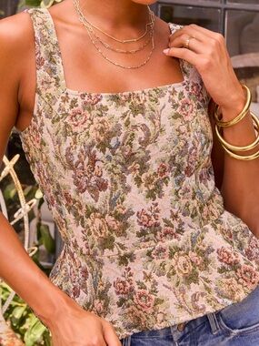 Vici Rosemilk Floral Tapestry PeplumTop, size L